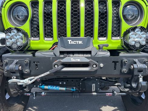 Used 2021 Jeep Gladiator Rubicon w/ LED Lighting Group image 18