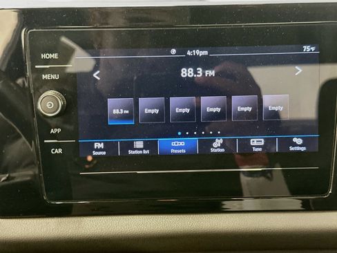 Used 2025 Volkswagen Jetta Sport FWD image 21