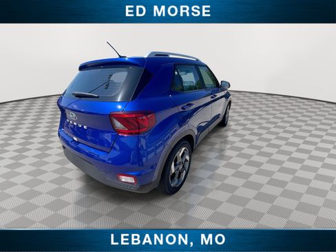 Used 2025 Hyundai Venue SEL FWD image 8