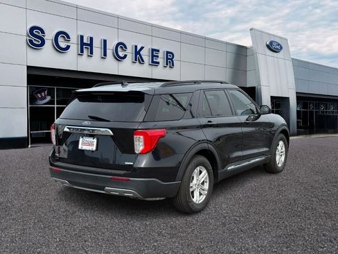 Used 2020 Ford Explorer XLT w/ Equipment Group 202A RWD image 2