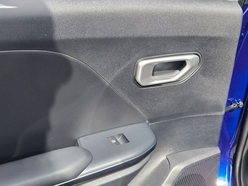 New 2026 Kia K4 LXS FWD image 33