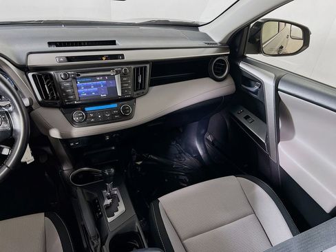 Used 2016 Toyota RAV4 XLE AWD/4WD image 21