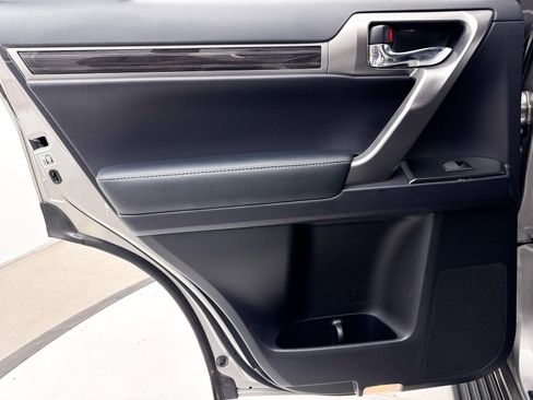 Used 2023 Lexus GX 460 Premium w/ Premium Package image 29