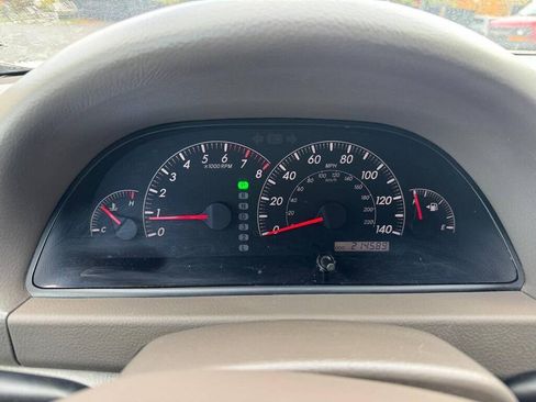 Used 2005 Toyota Camry LE FWD image 13