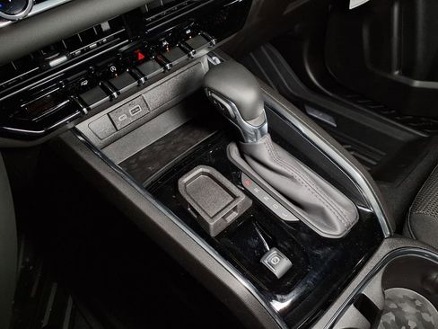 New 2026 GMC Canyon Elevation w/ Convenience Package RWD image 18