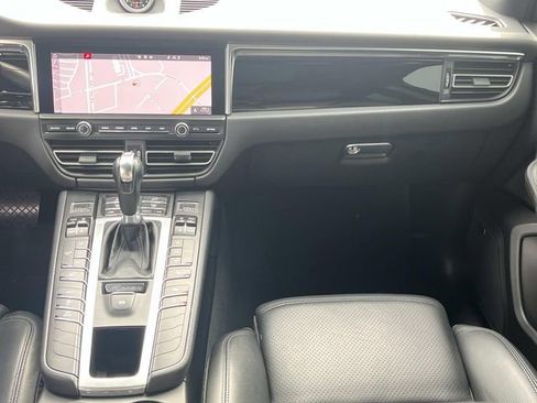 Used 2020 Porsche Macan AWD/4WD image 13