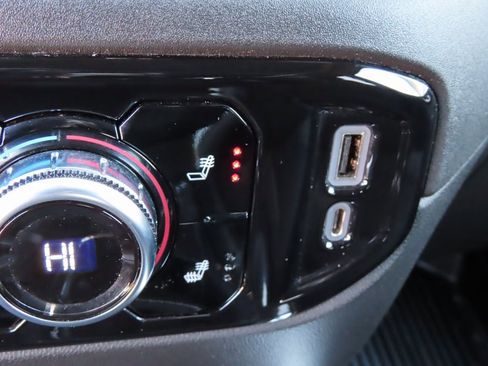 Certified 2022 GMC Sierra 1500 Elevation w/ LPO, Elevation Black Package image 7