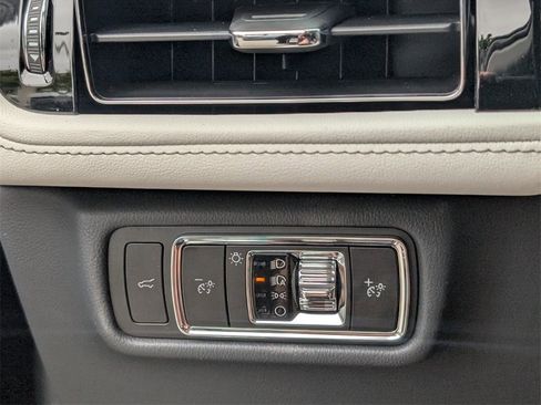 New 2026 Lincoln Aviator AWD image 24