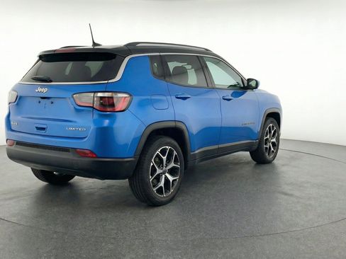 Used 2025 Jeep Compass Limited AWD/4WD image 9