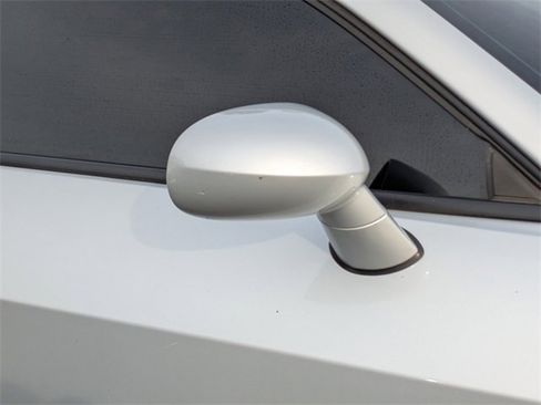 Used 2021 Dodge Challenger SXT w/ Driver Convenience Group image 11