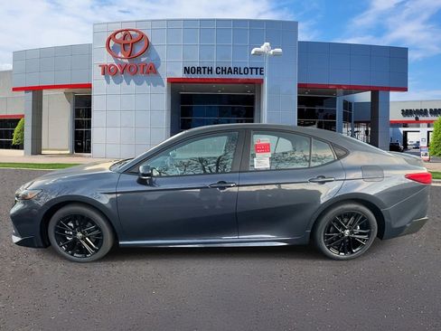 New 2026 Toyota Camry SE image 6