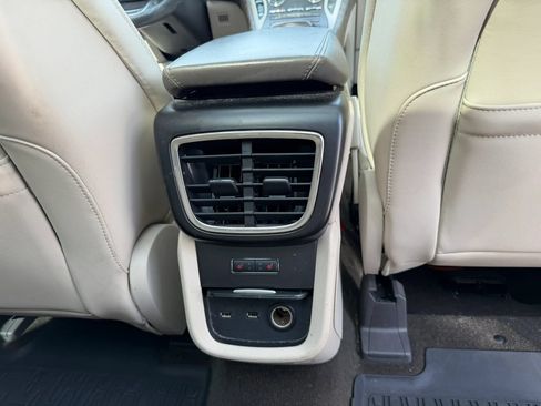 Used 2020 Lincoln Nautilus Reserve w/ Equipment Group 201A AWD/4WD image 32