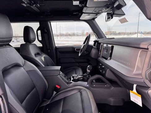 New 2025 Ford Bronco Outer Banks w/ Sasquatch Package image 23