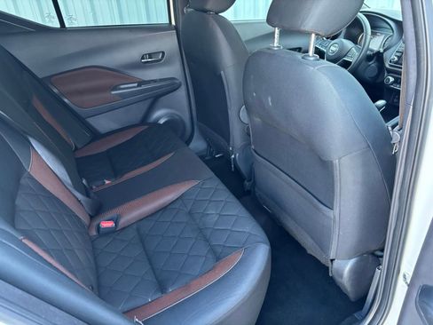 Used 2020 Nissan Kicks SR w/ Exterior Package image 31