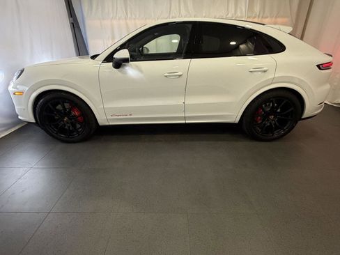 New 2026 Porsche Cayenne S image 2