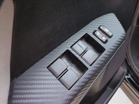 Used 2015 Toyota RAV4 LE image 12