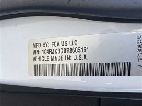 Certified 2024 Jeep Grand Cherokee L Limited w/ Luxury Tech Group II image 37