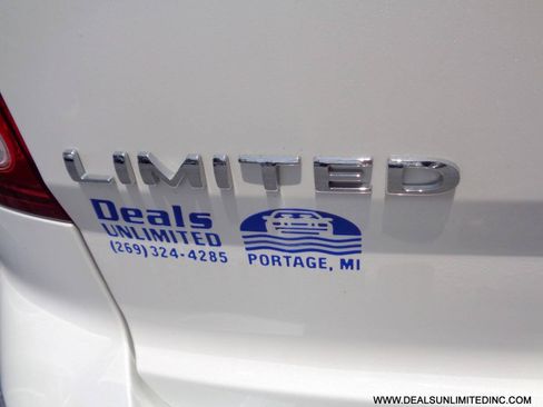 Used 2015 Ford Explorer Limited w/ Equipment Group 302A AWD/4WD image 5