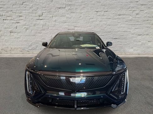 New 2026 Cadillac Lyriq V w/ LPO, Floor Liner Package AWD/4WD image 6