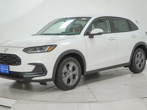 New 2026 Honda HR-V LX image 4