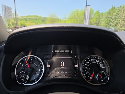 Used 2020 RAM 1500 Big Horn AWD/4WD image 22