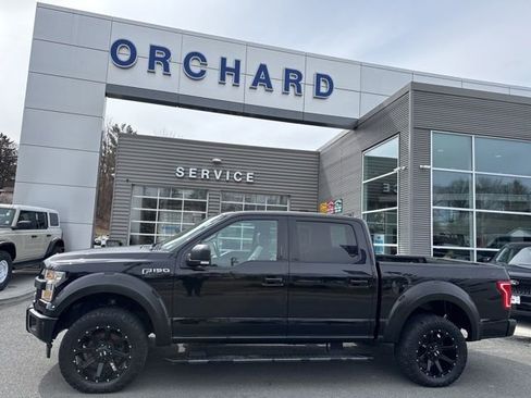 Used 2017 Ford F150 XLT w/ Equipment Group 302A Luxury image 2