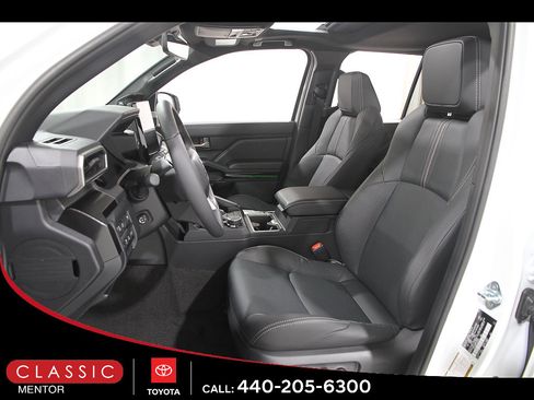 Used 2026 Toyota 4Runner Limited AWD/4WD image 5