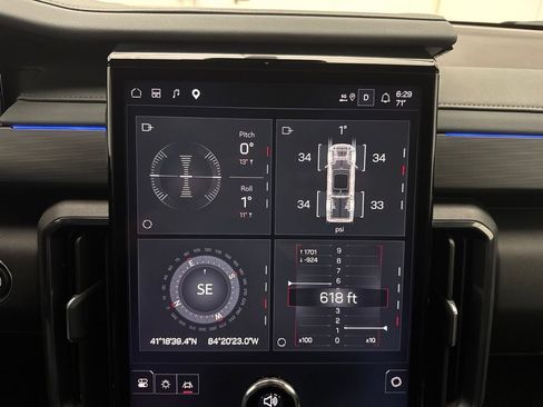 Used 2025 GMC Acadia AT4 w/ LPO, Floor Liner Package AWD/4WD image 38