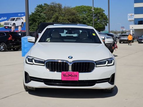 Used 2023 BMW 540i xDrive w/ Premium Package image 2