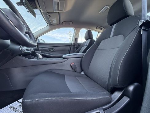 Used 2025 Nissan Sentra SV image 25