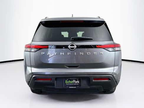 Used 2025 Nissan Pathfinder SV FWD image 7