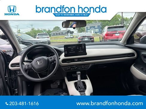 Certified 2026 Honda HR-V LX image 13