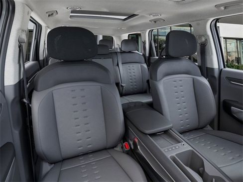 New 2026 Kia EV9 Wind image 16