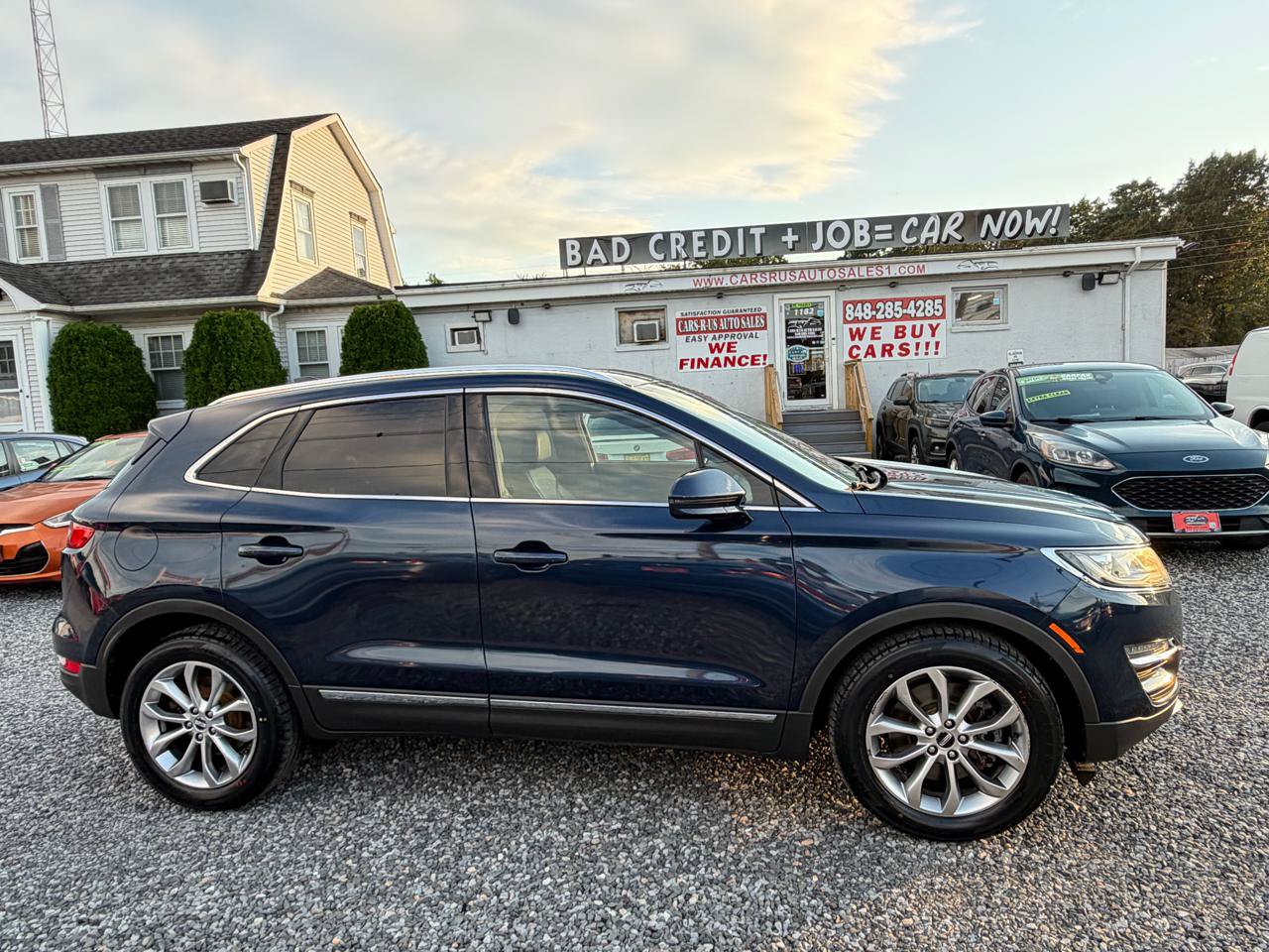 Used 2017 Lincoln MKC Select w/ Select Plus Package AWD/4WD image 4