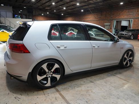 Used 2015 Volkswagen GTI SE image 20