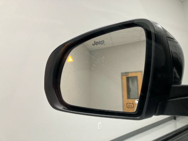 Used 2025 Jeep Compass Limited AWD/4WD image 41