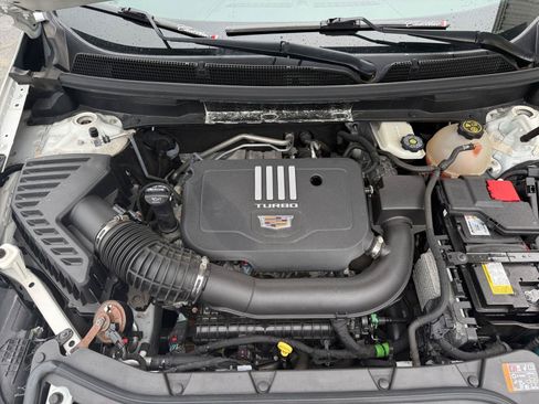 Used 2022 Cadillac XT5 Luxury w/ LPO, Floor Liner Package AWD/4WD image 30