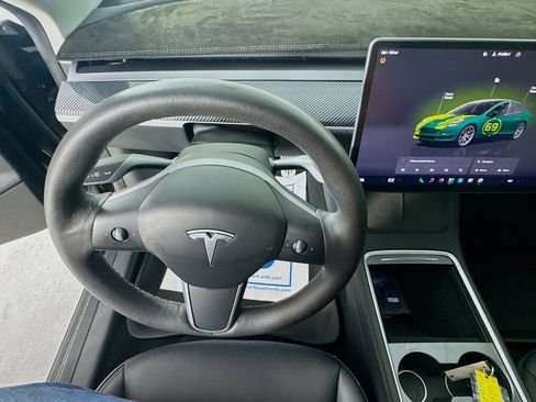 Used 2023 Tesla Model 3 Standard Range RWD image 12