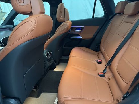 Used 2026 Mercedes-Benz GLC 300 image 20
