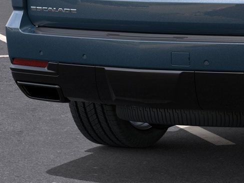 New 2026 Cadillac Escalade Platinum Sport w/ LPO, Floor Liner Package AWD/4WD image 14