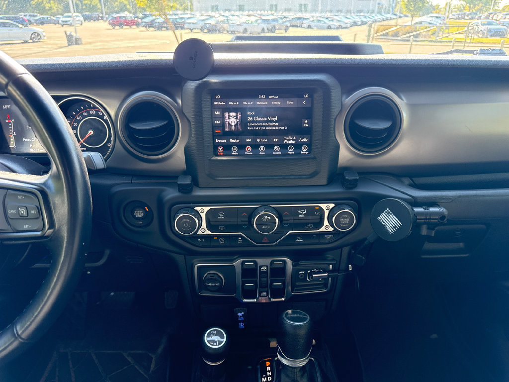 Used 2021 Jeep Gladiator Sport AWD/4WD image 18