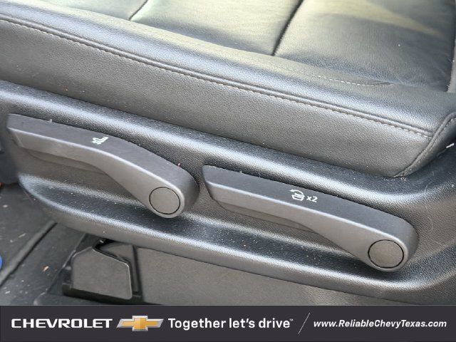 Used 2023 Chevrolet Suburban Z71 w/ Luxury Package AWD/4WD image 34