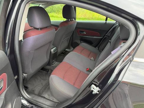 Used 2014 Chevrolet Cruze LT FWD image 14