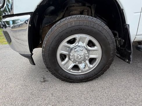 Used 2022 RAM 3500 Tradesman AWD/4WD image 13