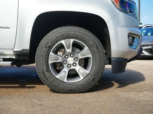 Used 2017 Chevrolet Colorado W/T w/ WT Convenience Package image 9