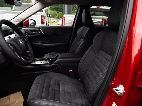 New 2026 Mitsubishi Outlander SE AWD/4WD image 19