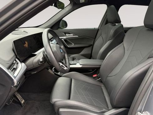 Used 2023 BMW X1 xDrive28i w/ M Sport Package AWD/4WD image 9