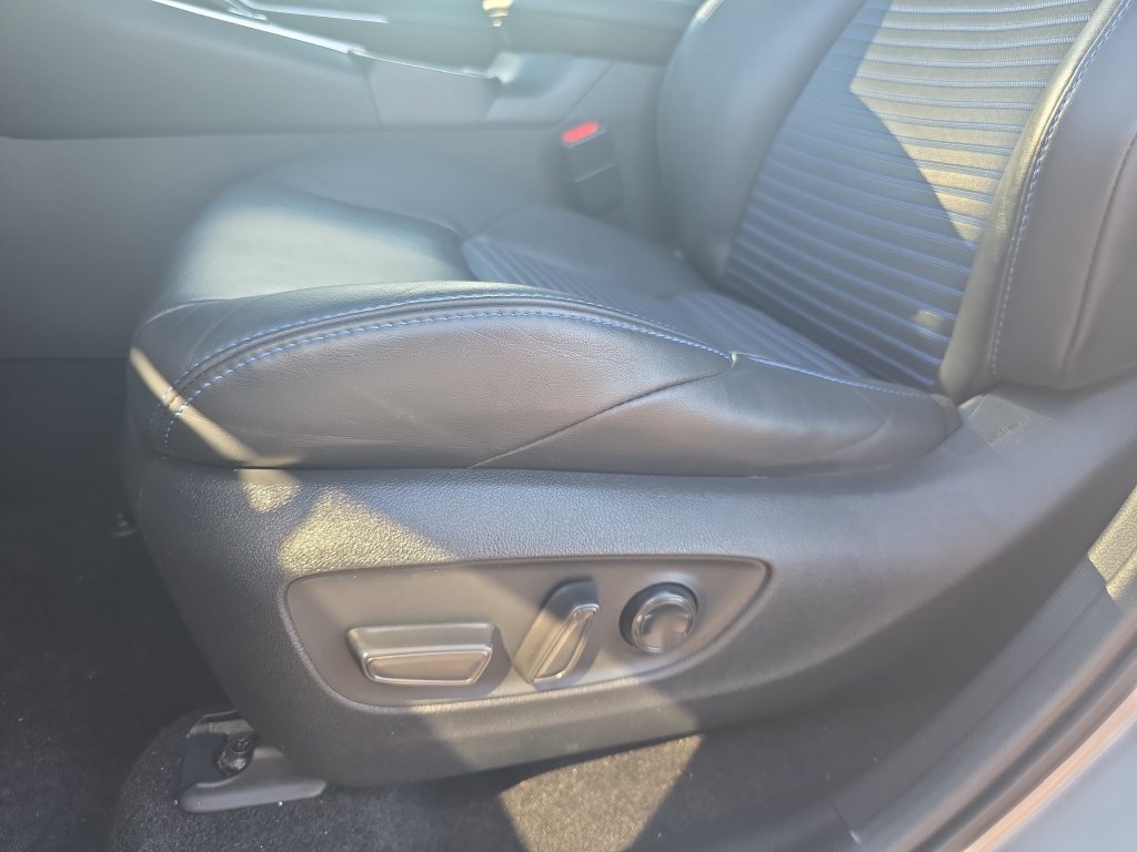 Used 2020 Toyota RAV4 XSE w/ All Weather Liner Package AWD/4WD image 27