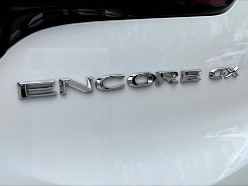 Used 2022 Buick Encore GX Select image 41