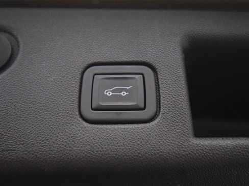 Used 2023 Chevrolet Equinox RS w/ RS Leather Package AWD/4WD image 41